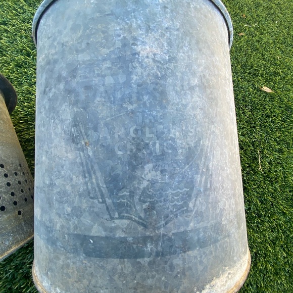 VINTAGE FALLS CITY THE ANGLERS CHOICE LIVE BAIT WELL 2 PIECE - Picture 2 of 6